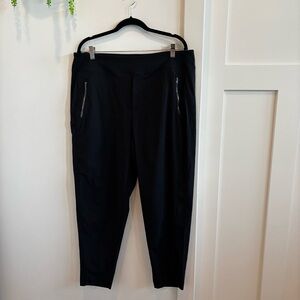 Athleta Trekkie North High Rise Black Jogger Style Pull On Women's Pants Size 16